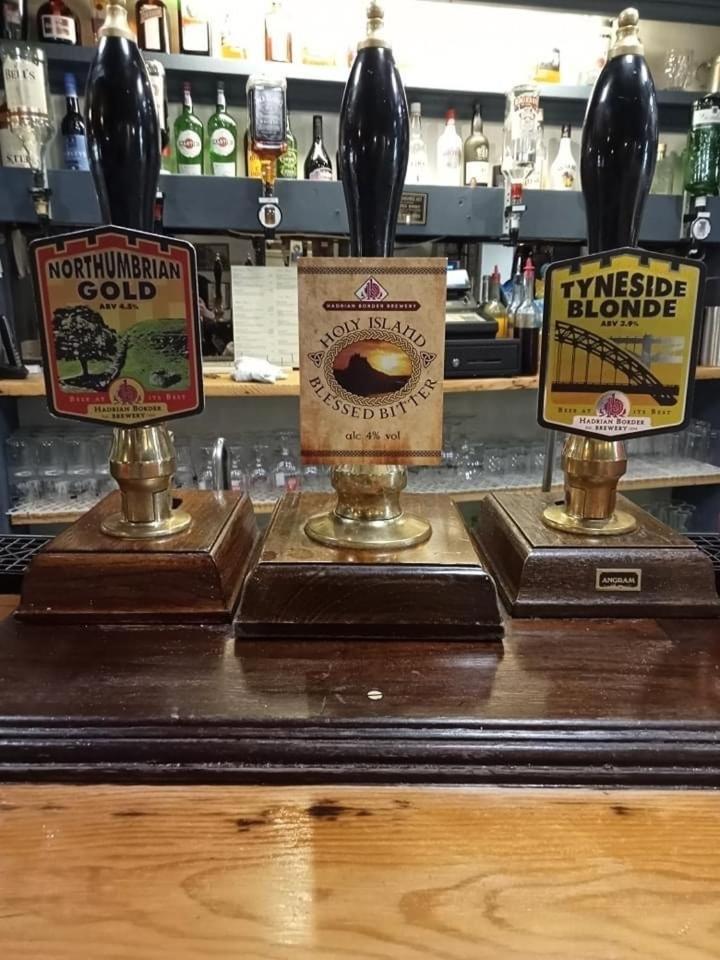 The Ship Inn Holy Island of Lindisfarne Extérieur photo